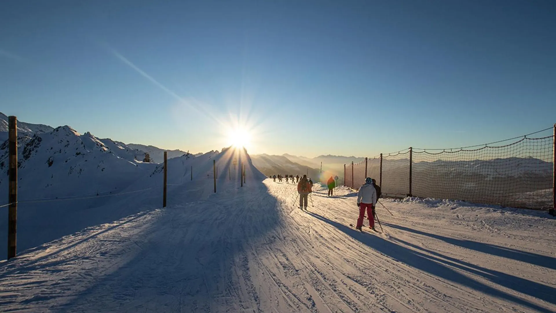Apartamento Appartement 2 Pieces Pour 6 Personnes, Proche Pistes Et Commerces, Arc 1800, Village Des Villards - Fr-1-411-507 Les Arcs
